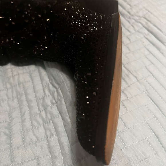 Elegant Black Women's Boots - Picture 5 of 8